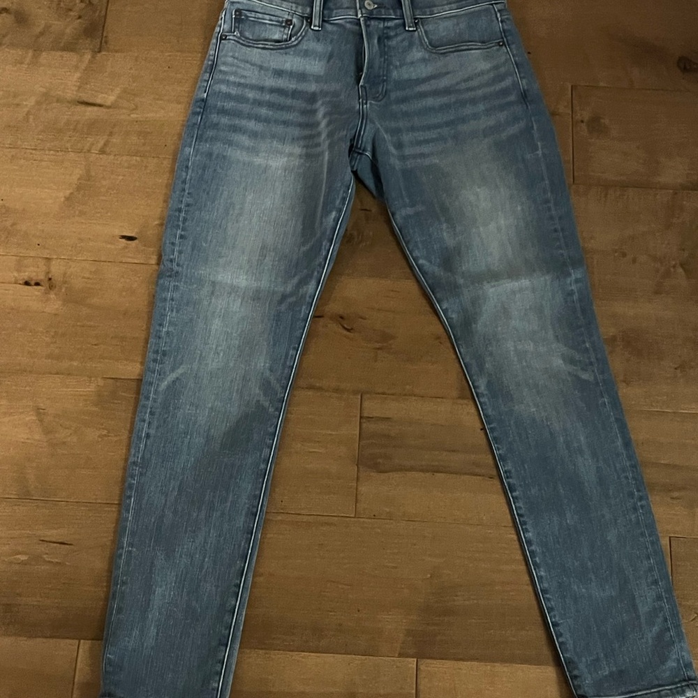 Lucky Brand Light Blue Straight Leg Jeans